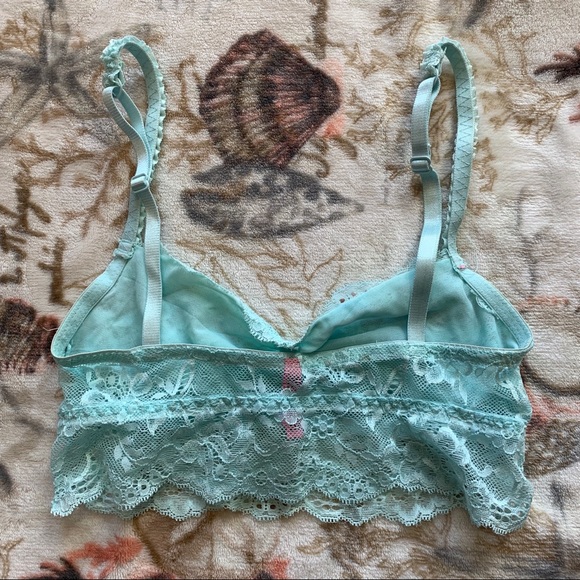 2 XS Bralettes - Picture 7 of 7